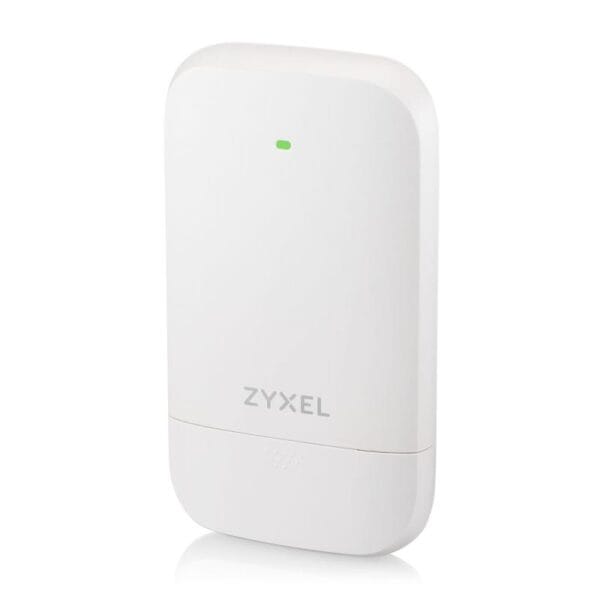 Zyxel PoE12-3PD, 4 x 1Gb port PoE extender. 45W PoE budget, IP55 rated (outdoor) - imagine 10